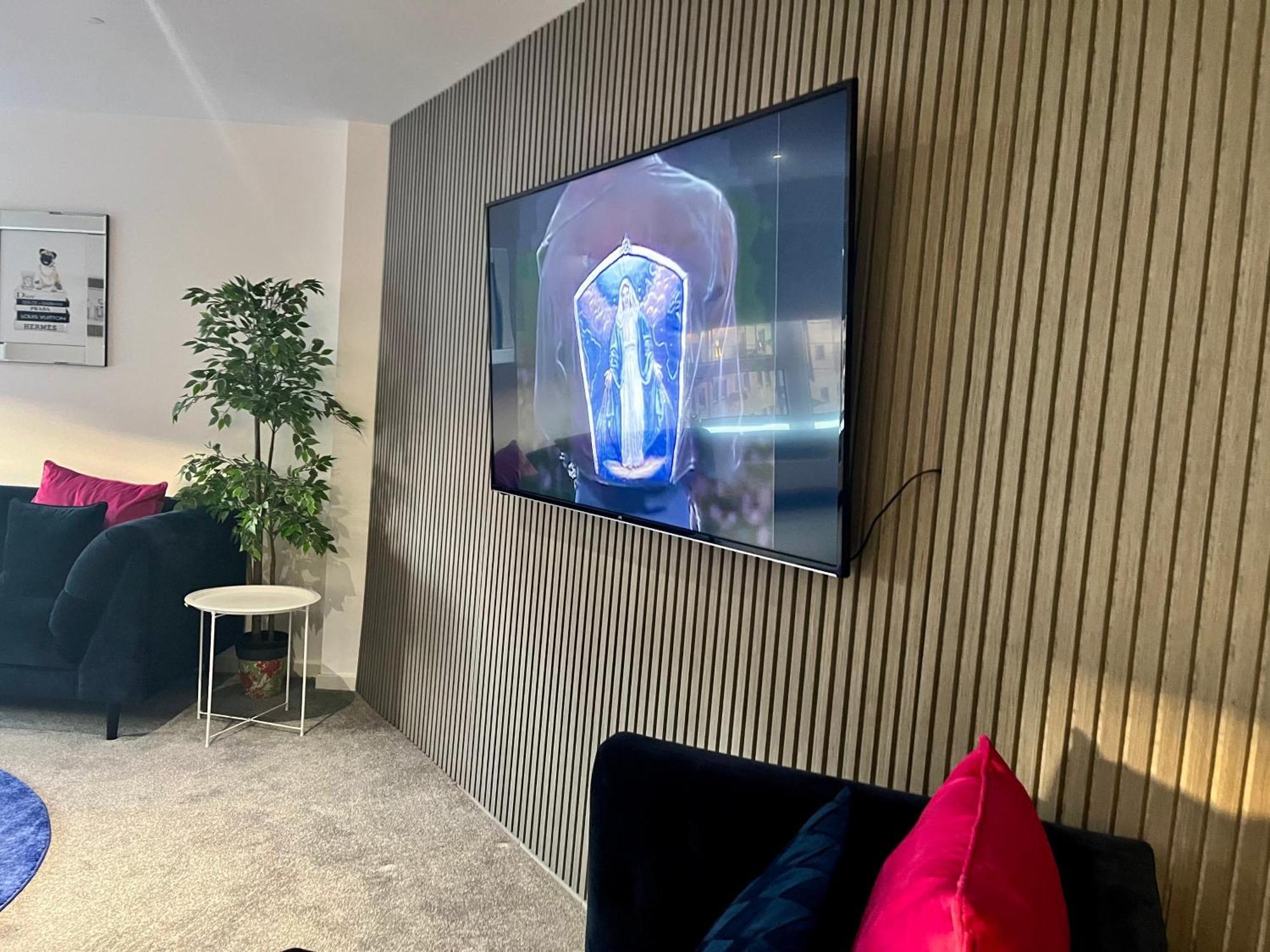 Glas Go Executive 2-Bedroom Apartment Near Ovo Hydro Free Parking, Glasgow